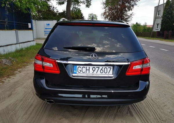 Mercedes-Benz Klasa E cena 44900 przebieg: 280000, rok produkcji 2010 z Czersk małe 254